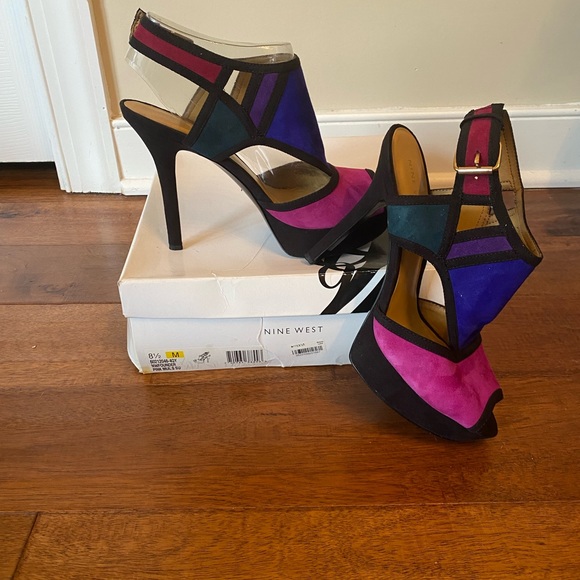 Nine West multi block color, suede, peep toe, size 8 1/2 pumps - Picture 7 of 7